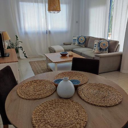 Marina Gardens Apartment Paphos Exterior foto