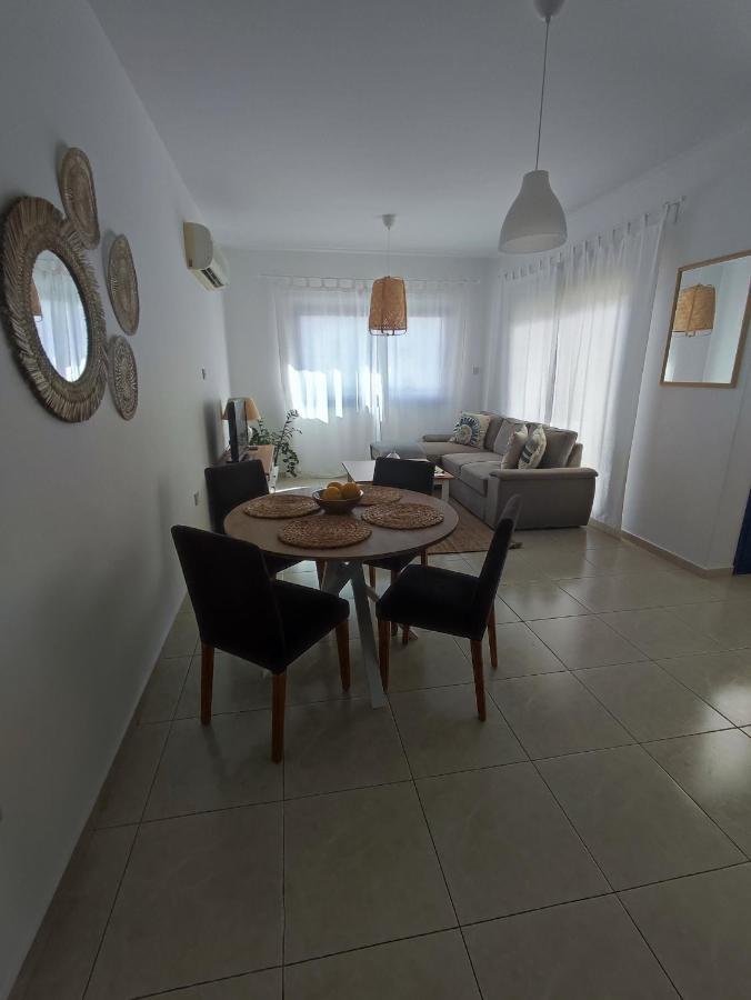 Marina Gardens Apartment Paphos Exterior foto