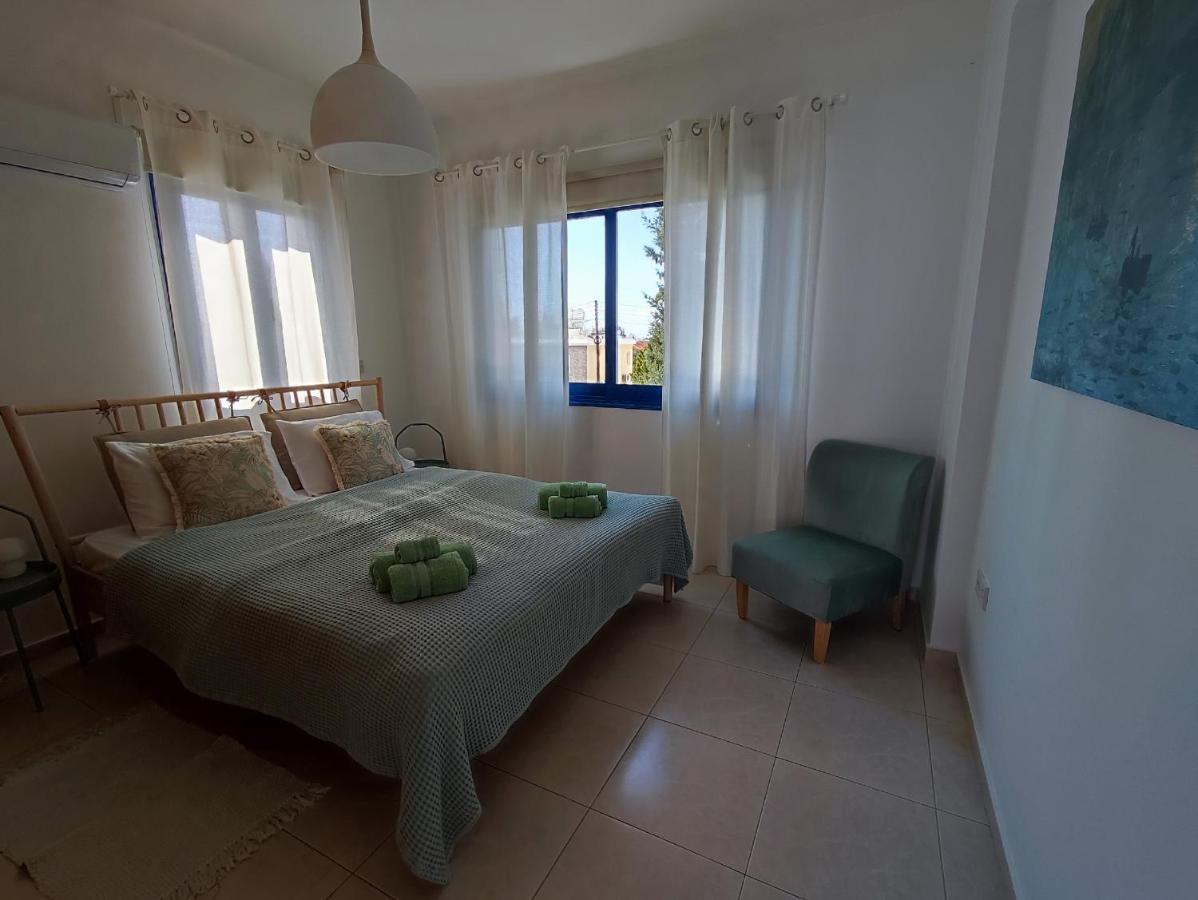 Marina Gardens Apartment Paphos Exterior foto