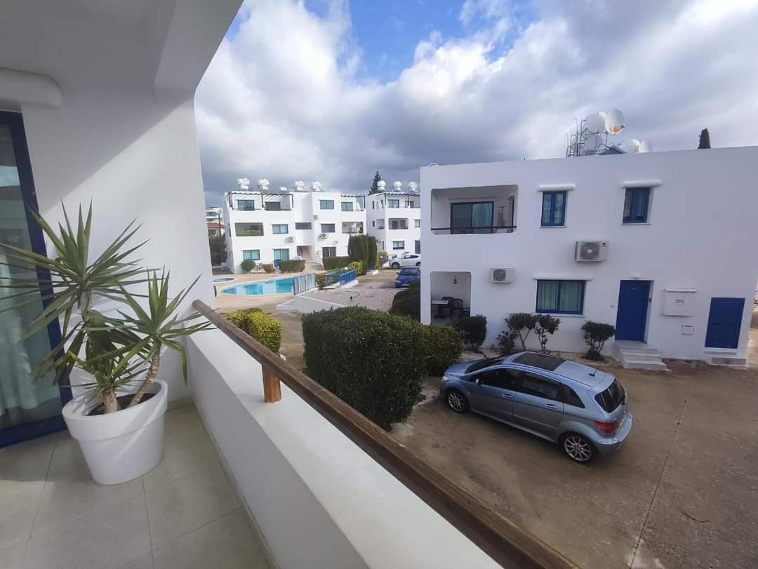 Marina Gardens Apartment Paphos Exterior foto